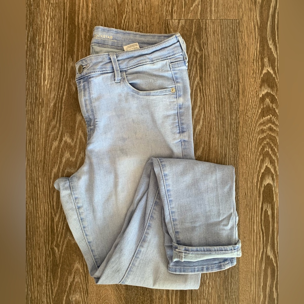 Old Navy Rockstar Mid-rise Skinny Jeans
